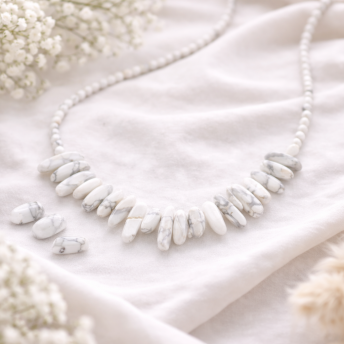 Colier Jasp Alb – Claritate, Echilibru si Simplitate Naturala