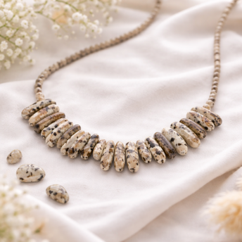 Colier Piatra Dalmatian – Bucurie, Energie si Spirit Jucaus