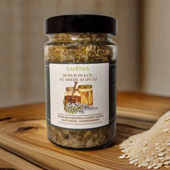 Scrub 100% Natural Dulce cu Miere si Ovaz, Savonia, 300 gr