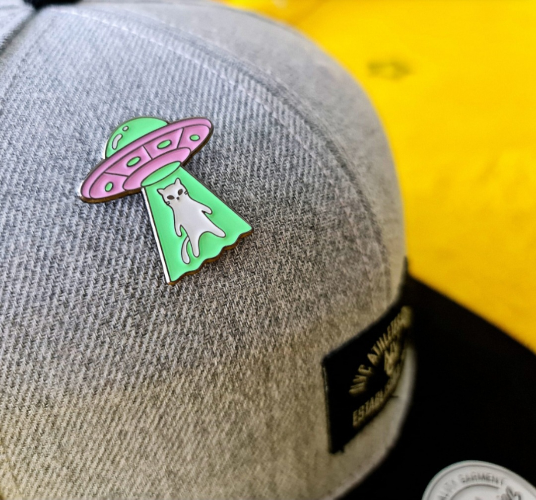 Alien Cat 2 - Pin Metalic (Insigna)
